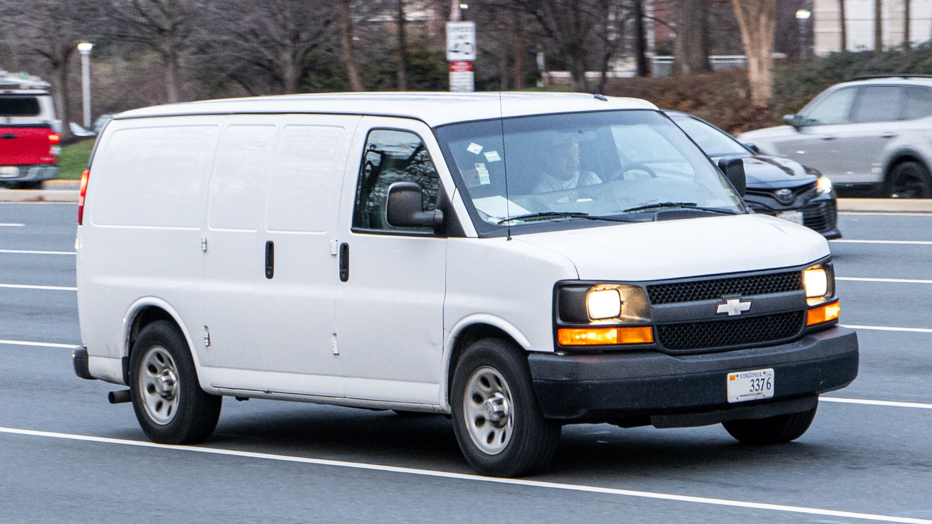 8. Camionnette express