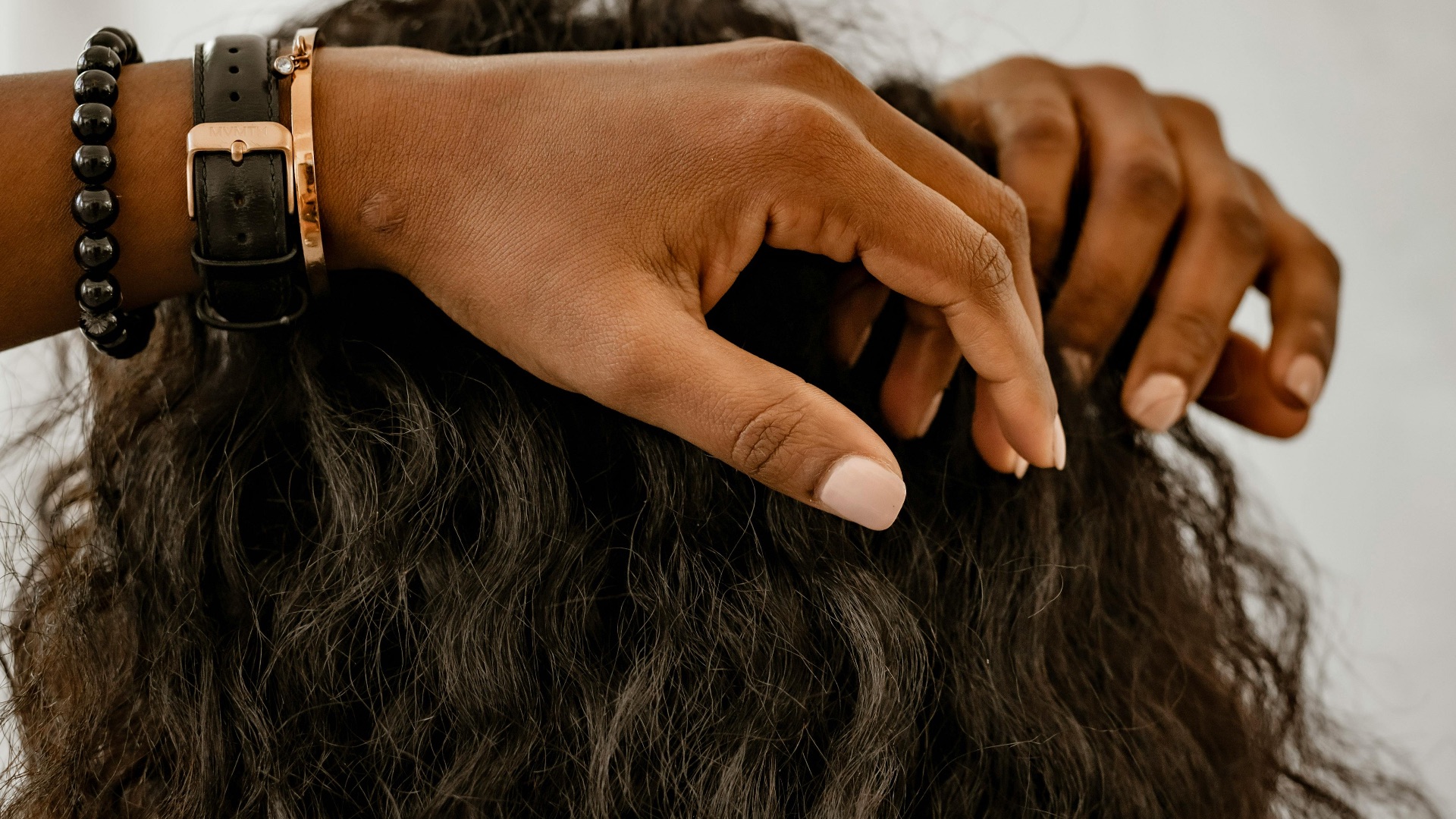 9. Effectuez de légers mouvements de massage du bout des doigts