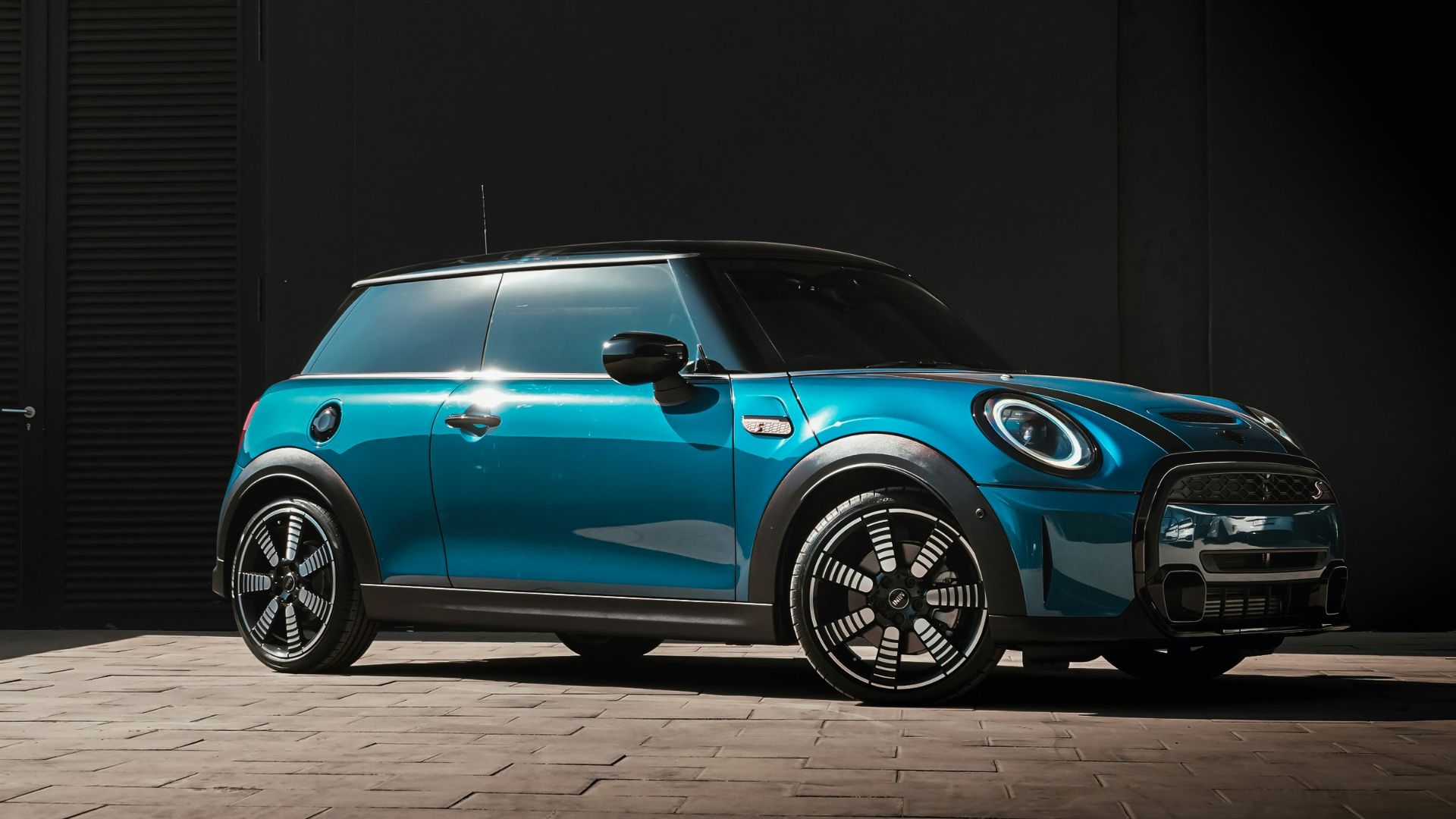 8. Mini