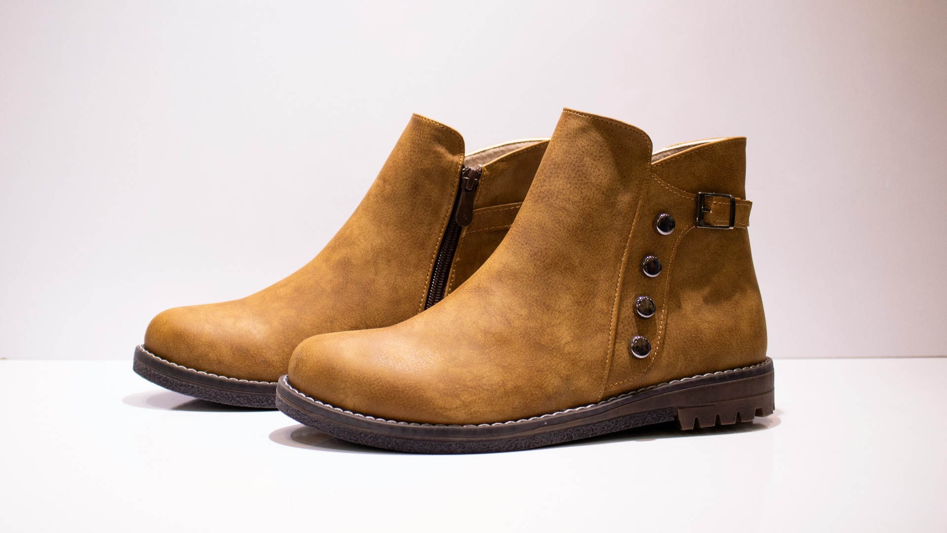 5. Chaussures neuves ou très peu portées