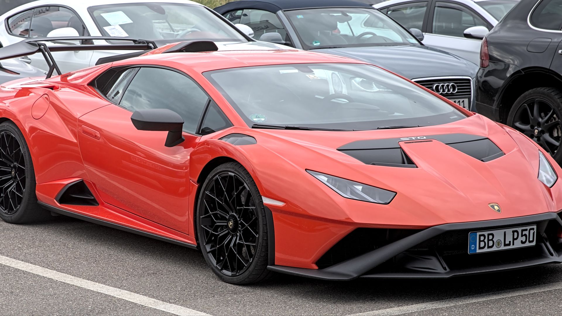 6. Lamborghini Huracán