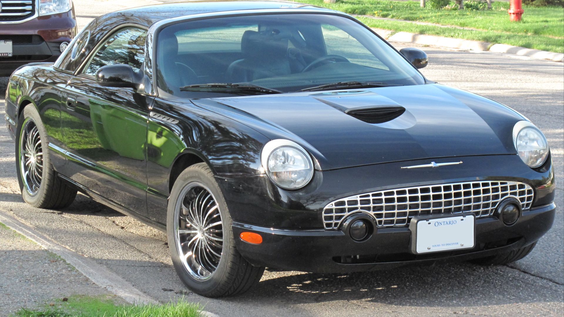 6. Ford Thunderbird (2002-2005)