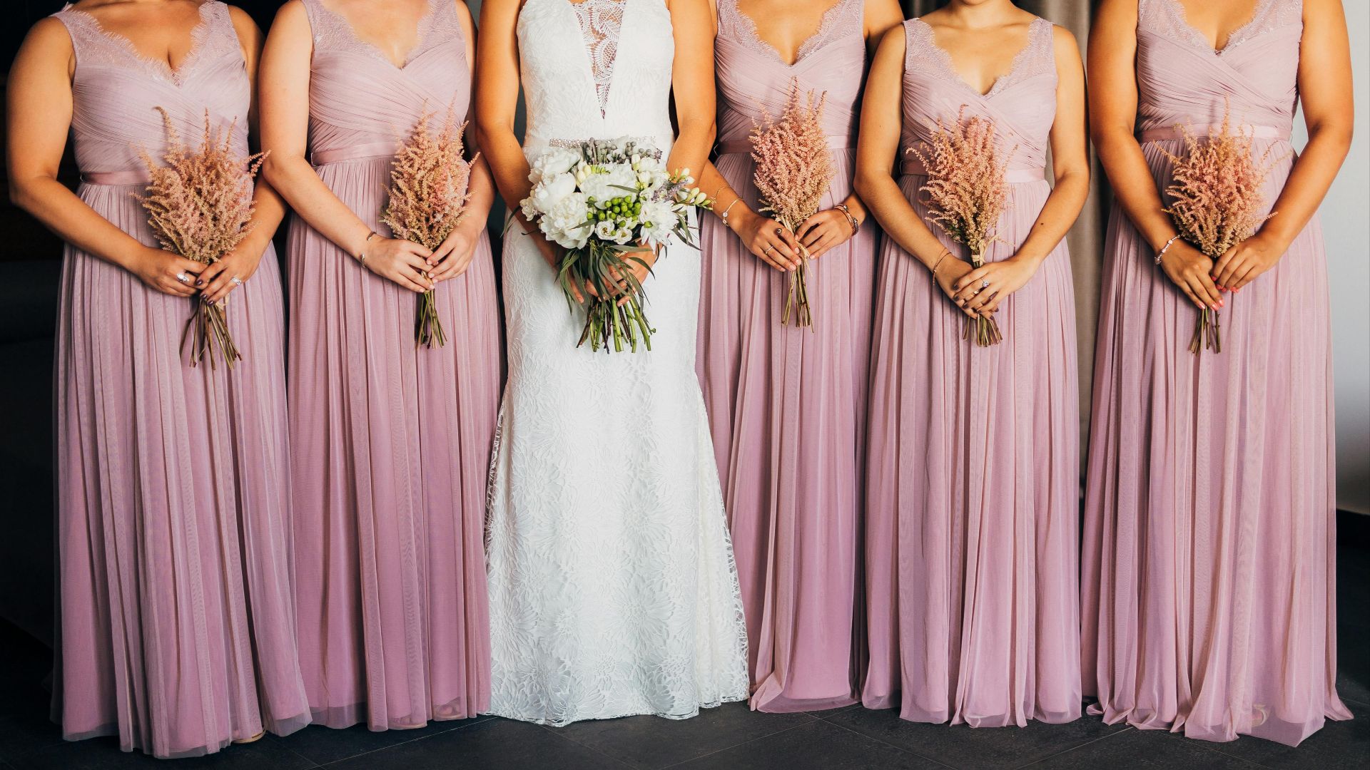 8. Robes à taille empire