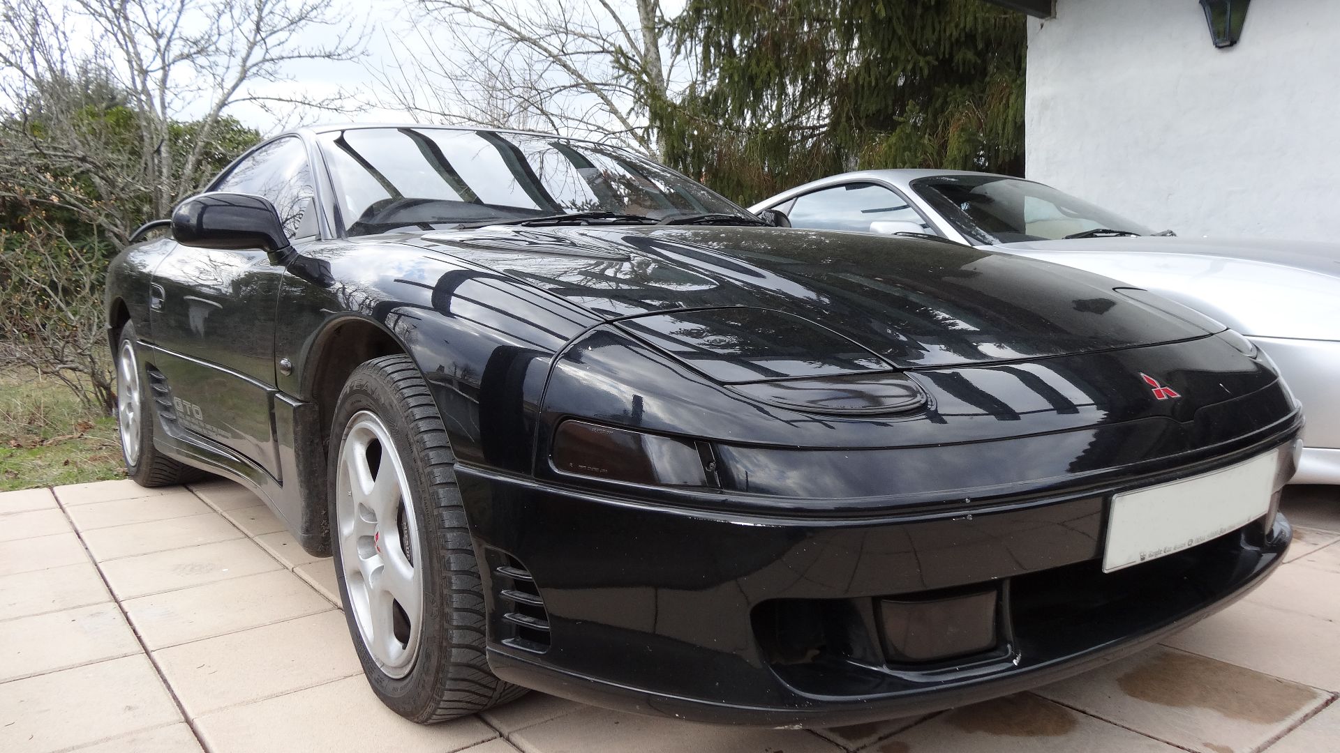 11. Mitsubishi 3000GT VR-4