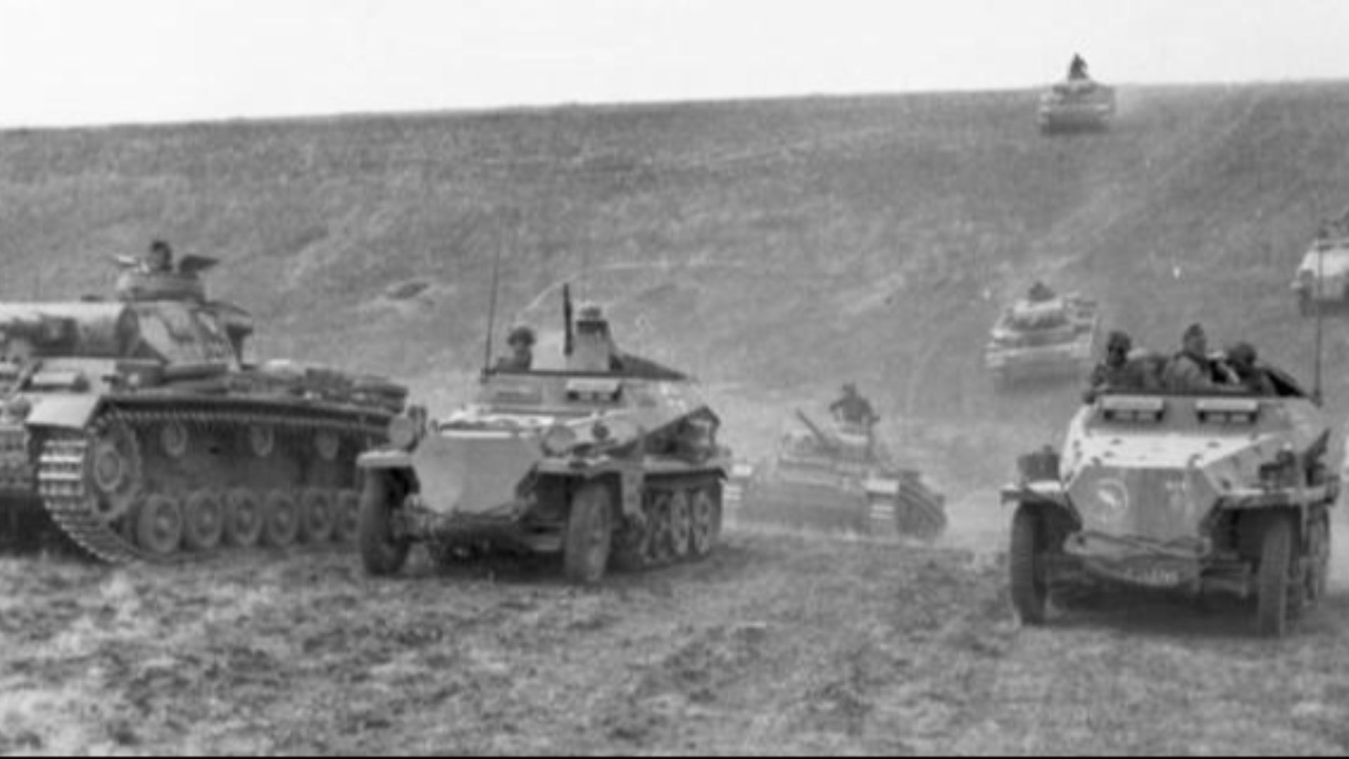 7. Le recours à la stratégie de la « Blitzkrieg » par l'Allemagne (début de la Seconde Guerre mondiale)