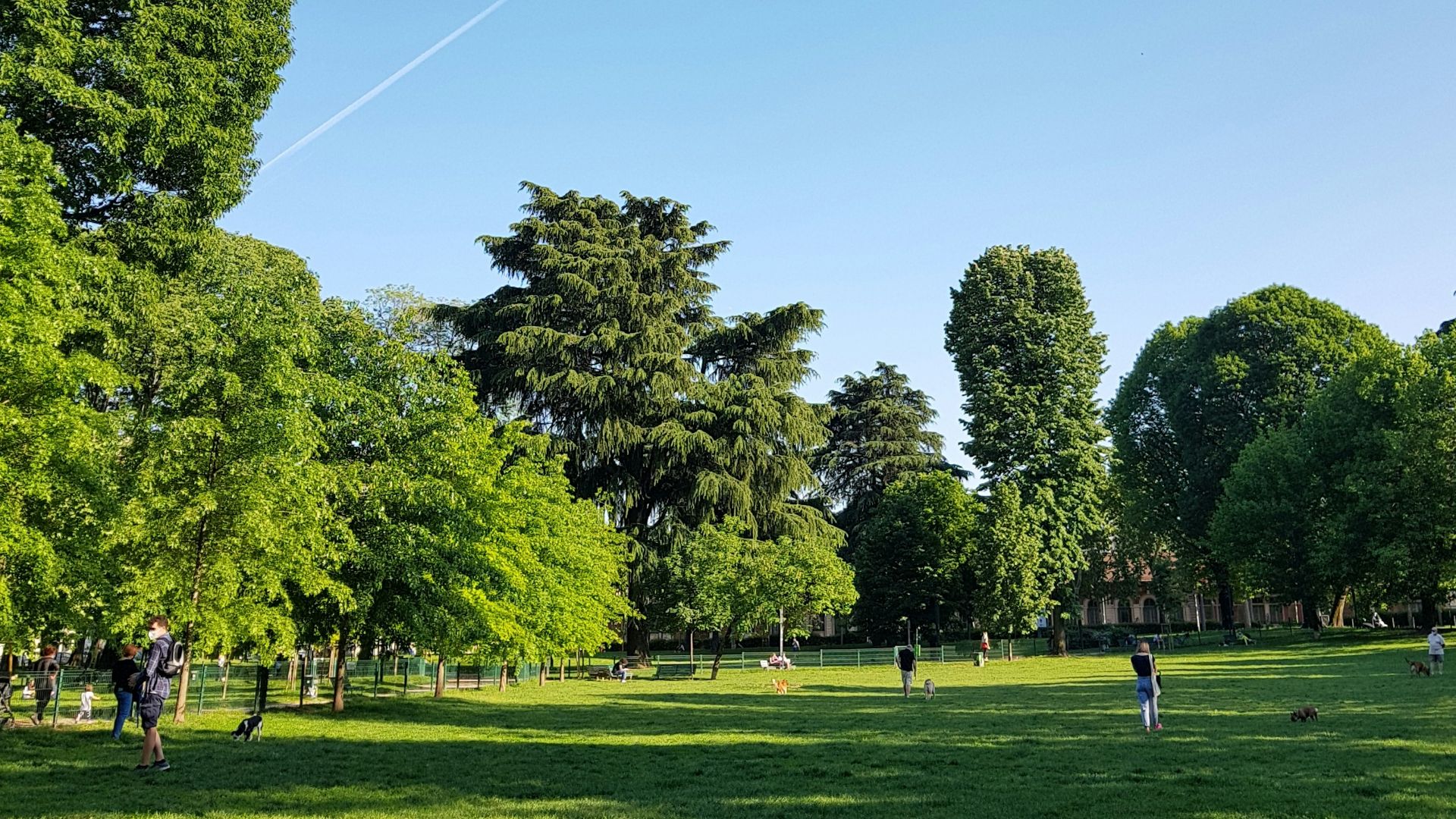 5. Allez au parc un jour de semaine