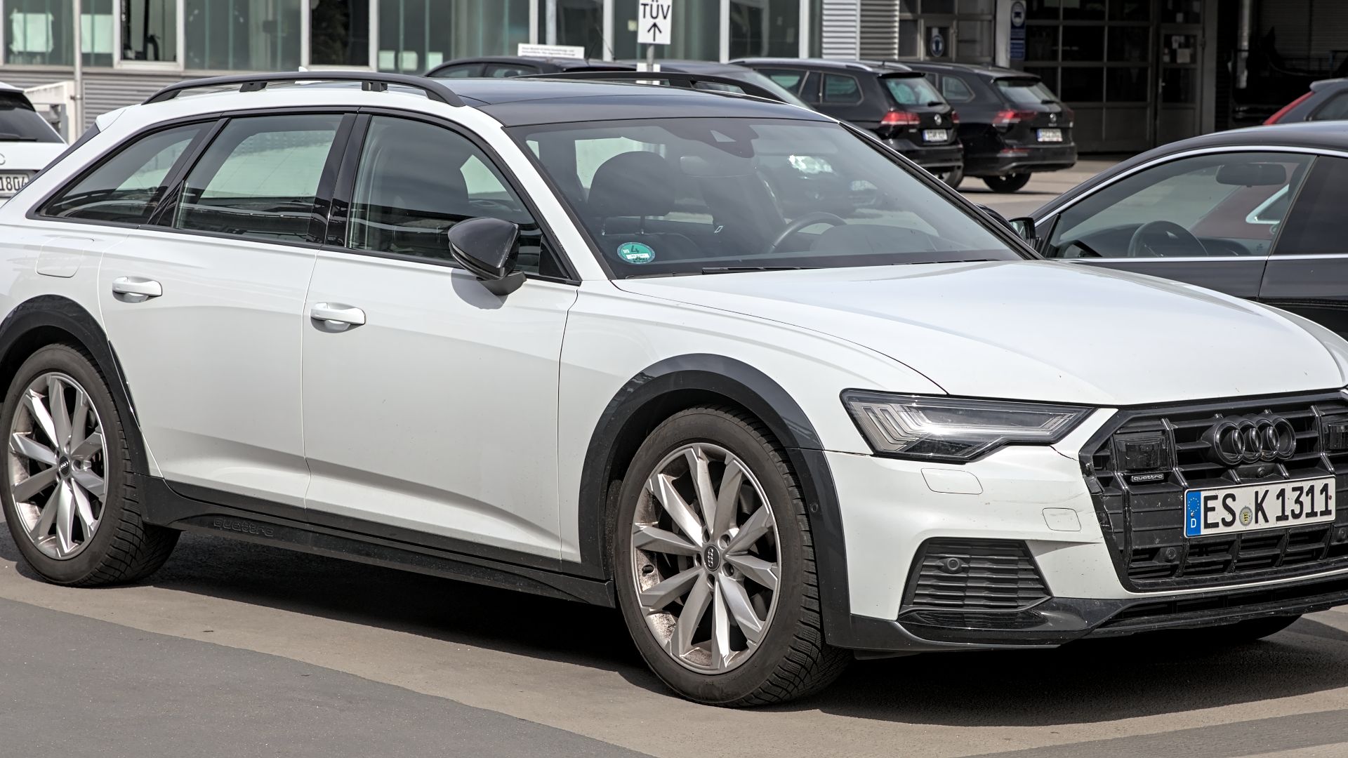 2. Audi A6
