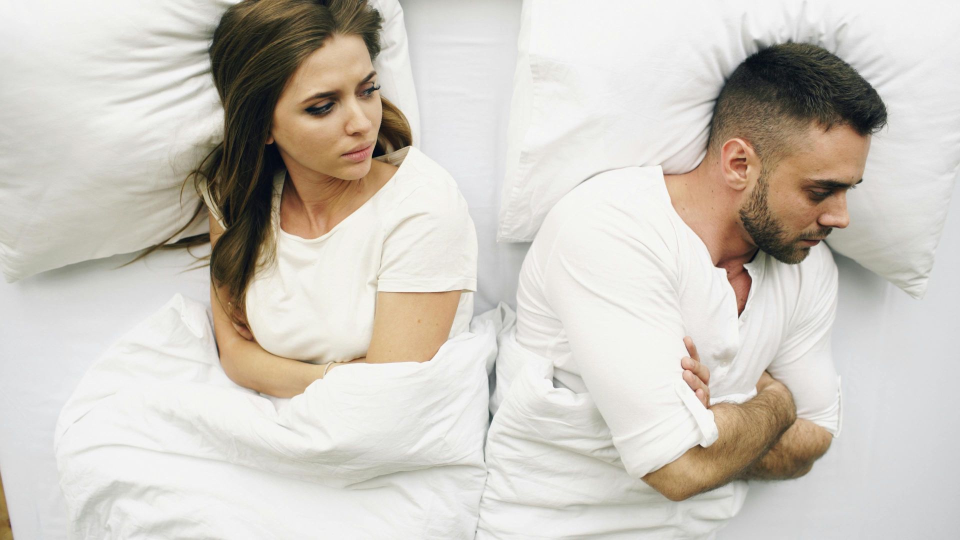 20 façons dont les couples finissent discrètement par devenir de simples colocataires