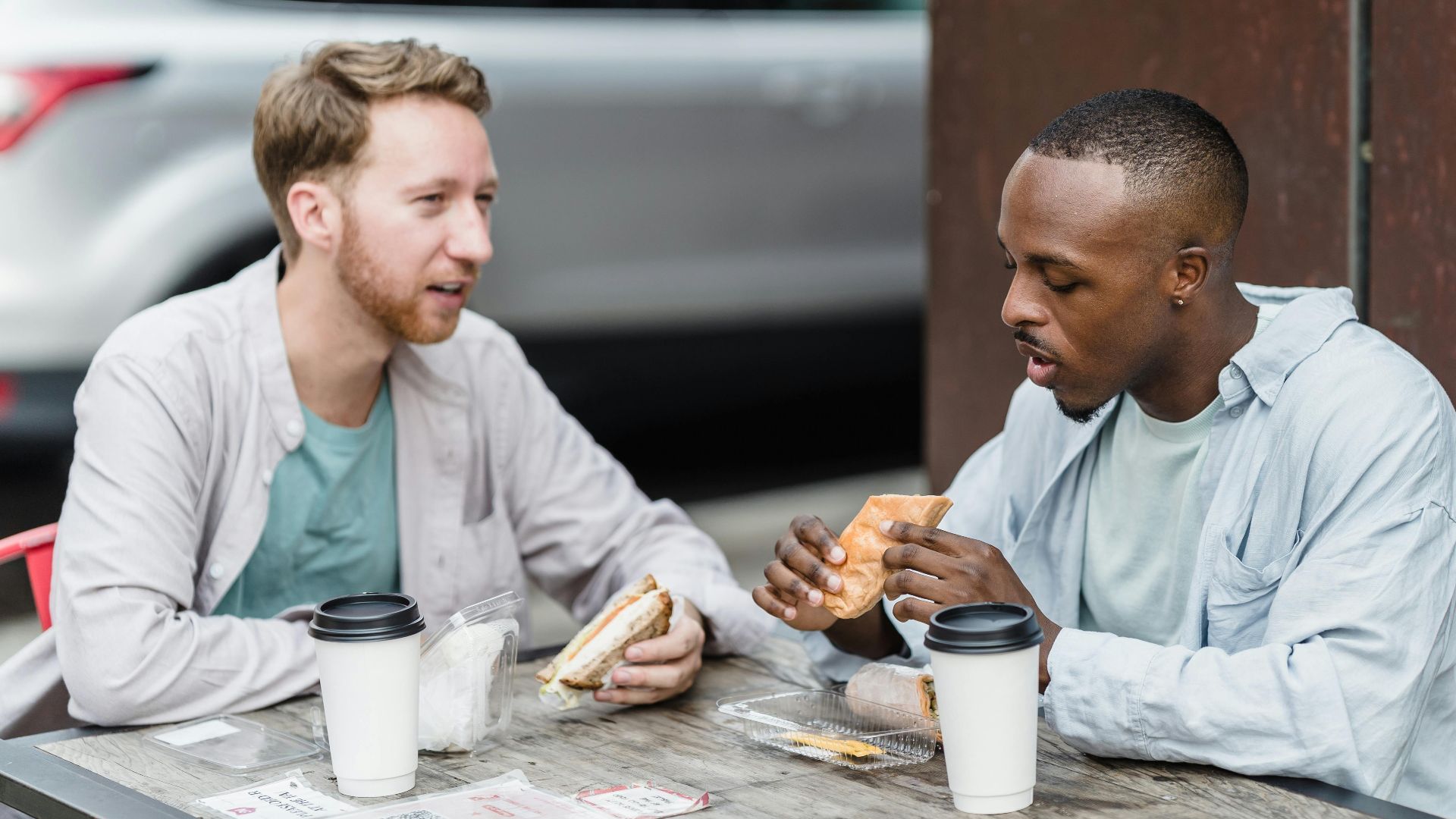 3. Prenez un repas à l'extérieur