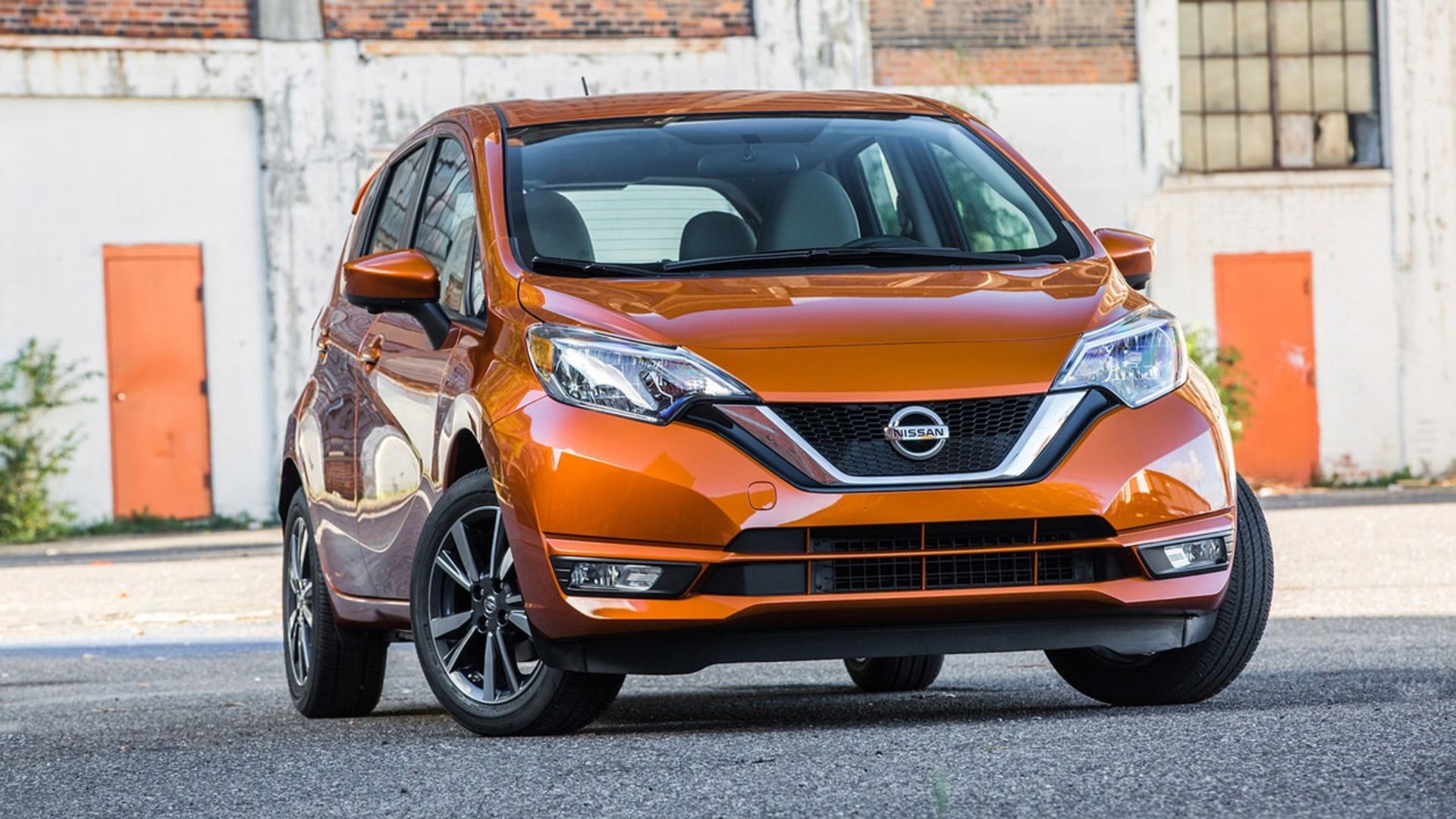 4. Nissan Leaf