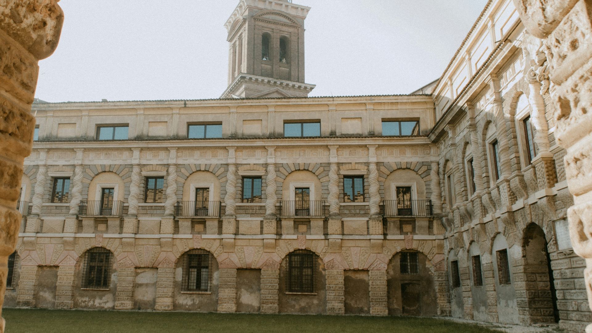 15. Le siège de Mantoue