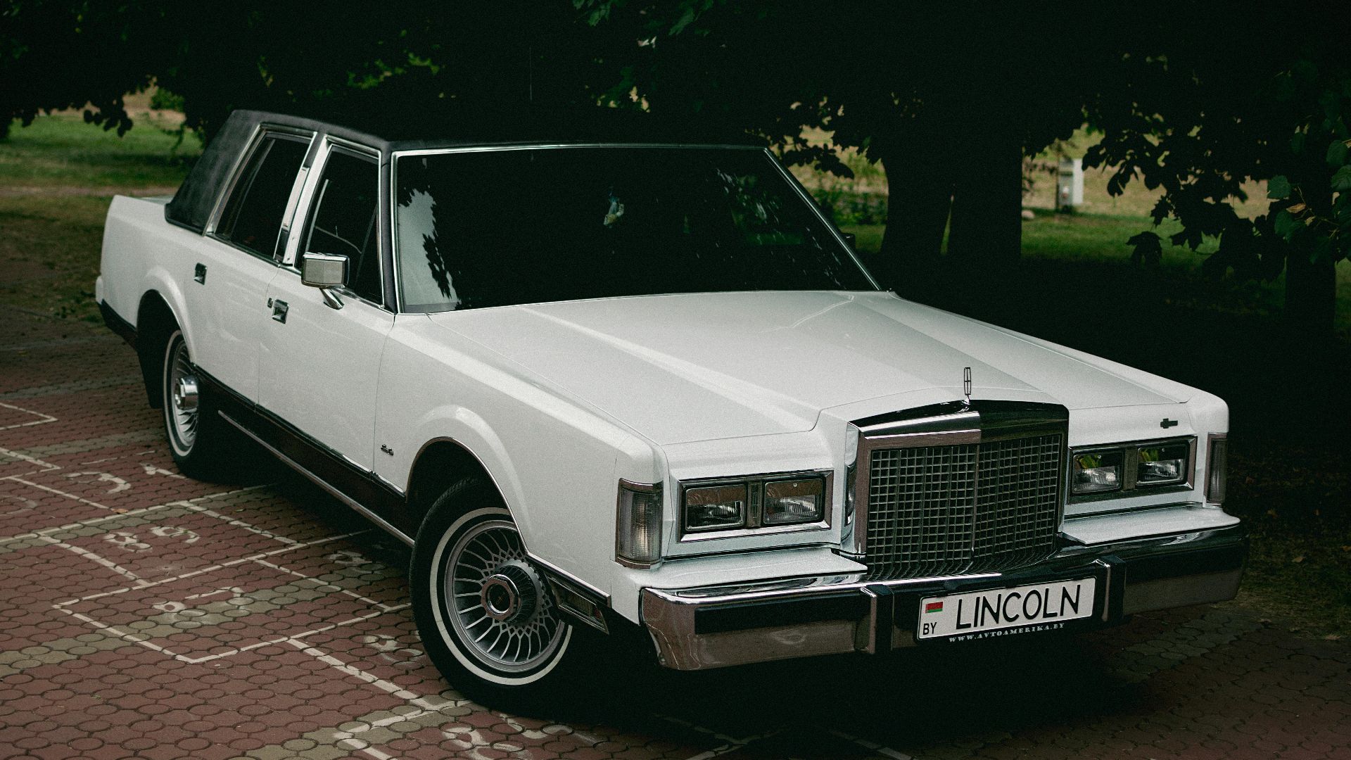 10. Lincoln MKZ