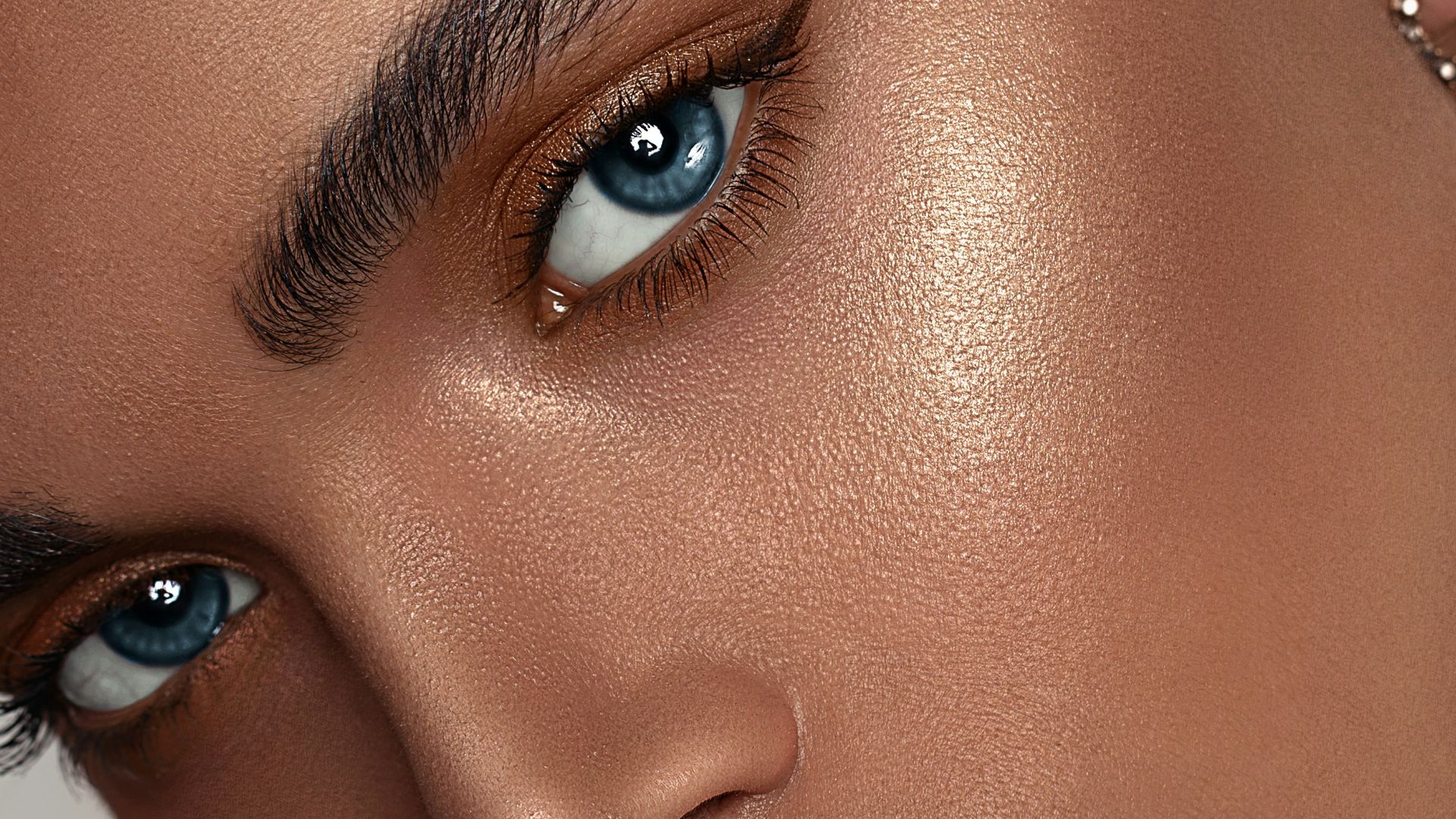 4. Maquillage de scène intense