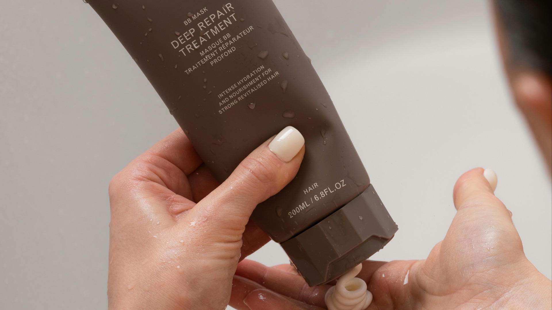 4. Appliquez un masque revitalisant en profondeur une fois par semaine
