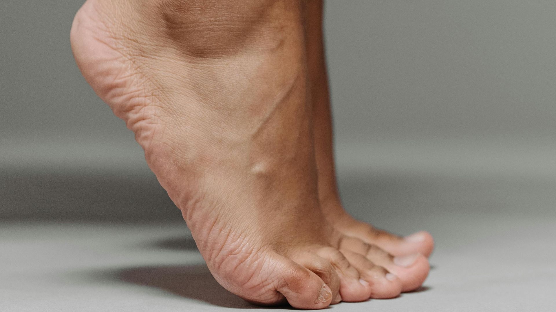3. Marcher en posant d'abord le talon, puis la pointe du pied