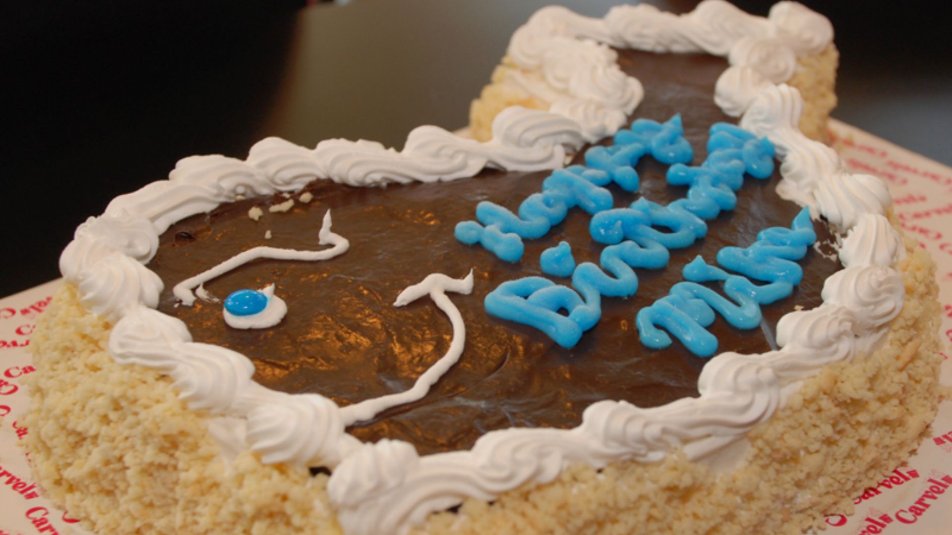 17. Fudgie la baleine