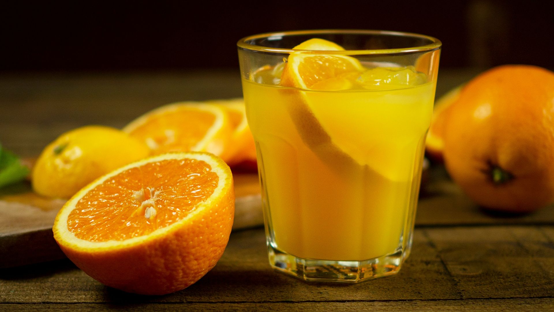 14. Jus d'orange fraîchement pressé