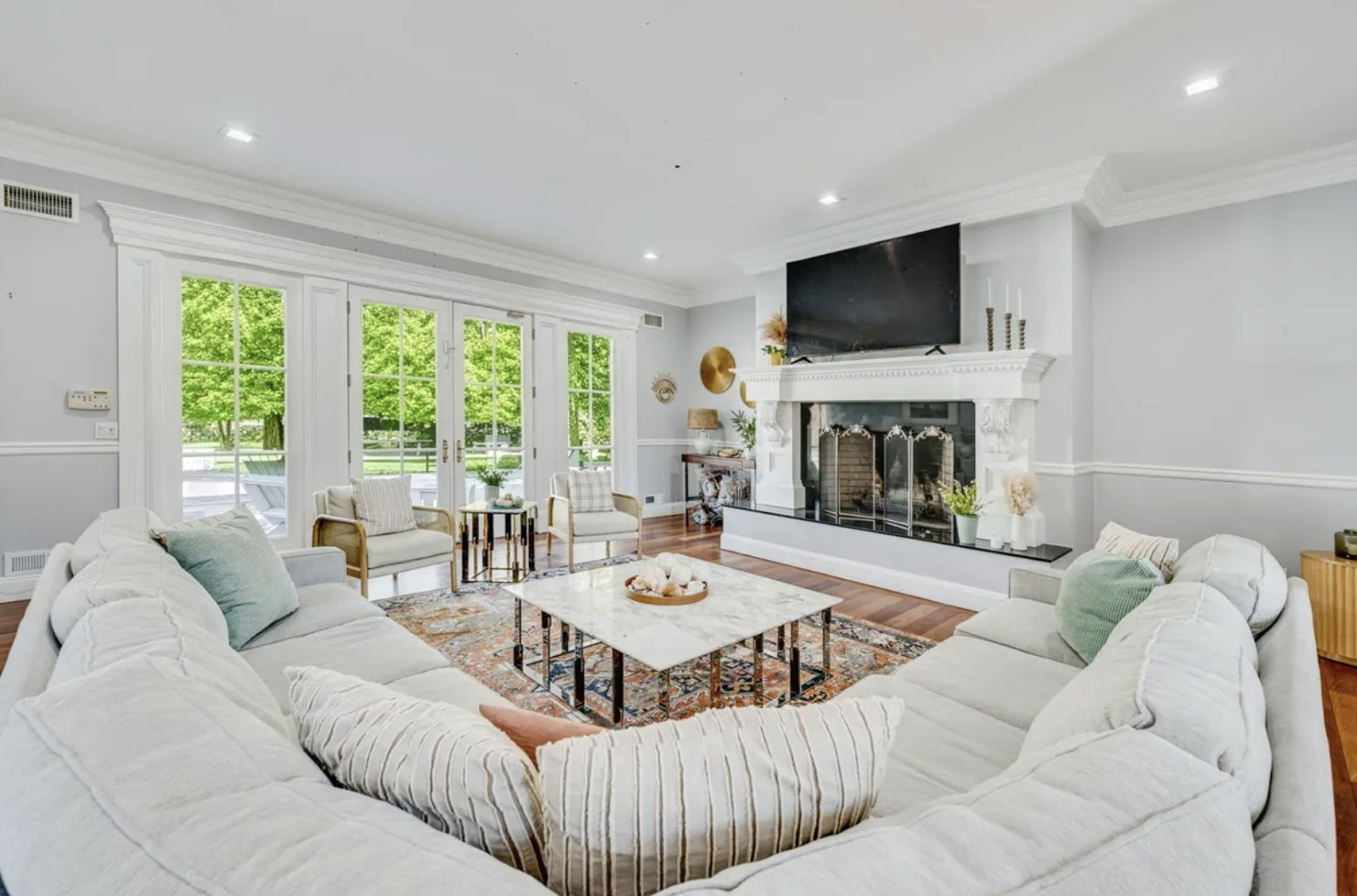 The main living room