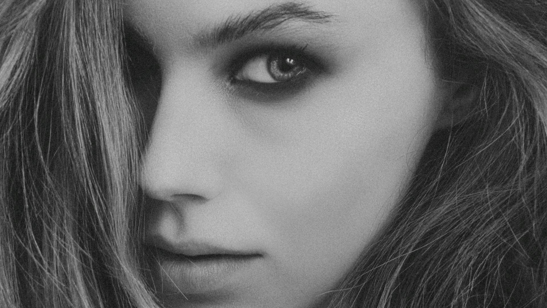 16. Des mèches qui encadrent le visage, pour toutes les formes de visage