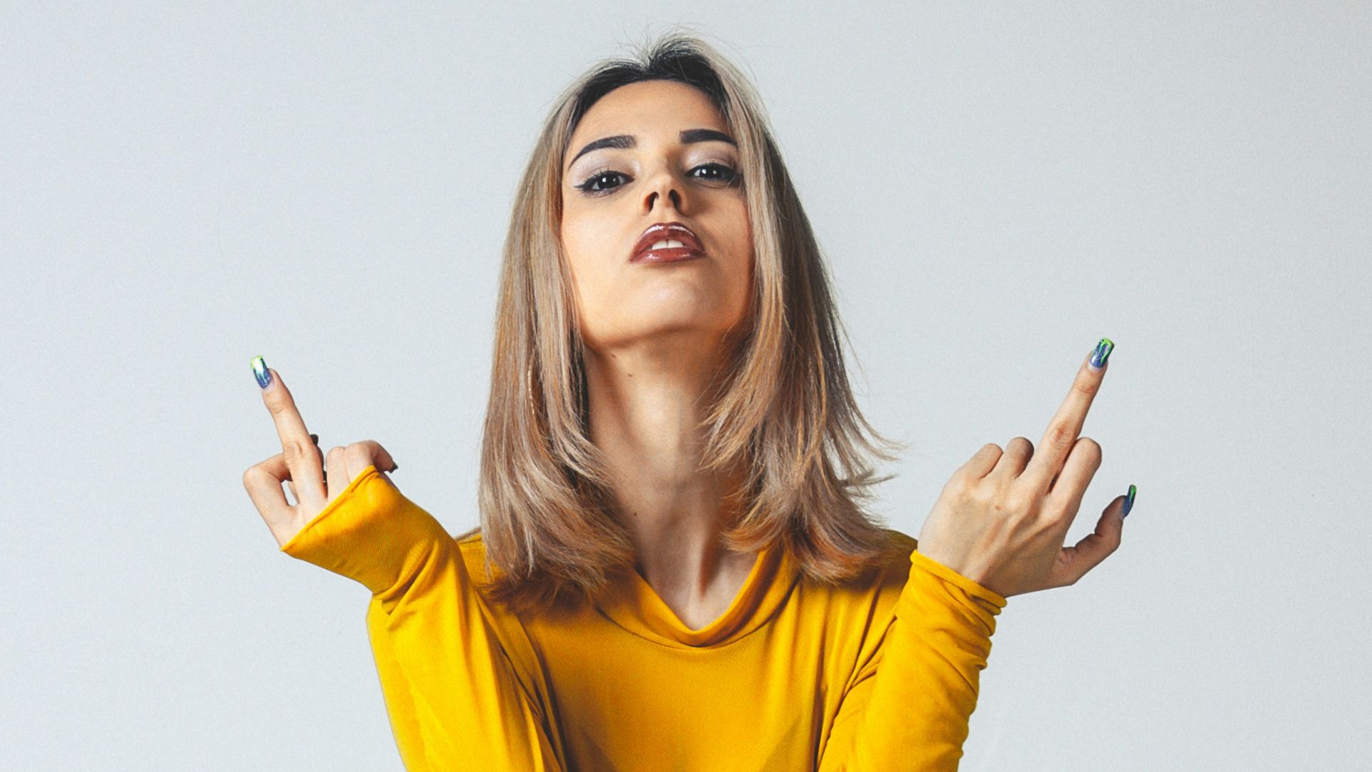 20 habitudes sociales qui rendent les gens peu attirants