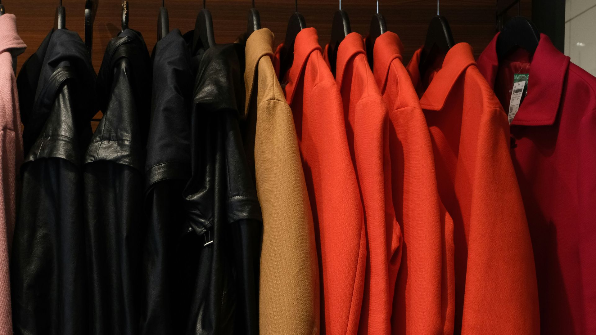 4. Vestes en cuir mal teintes