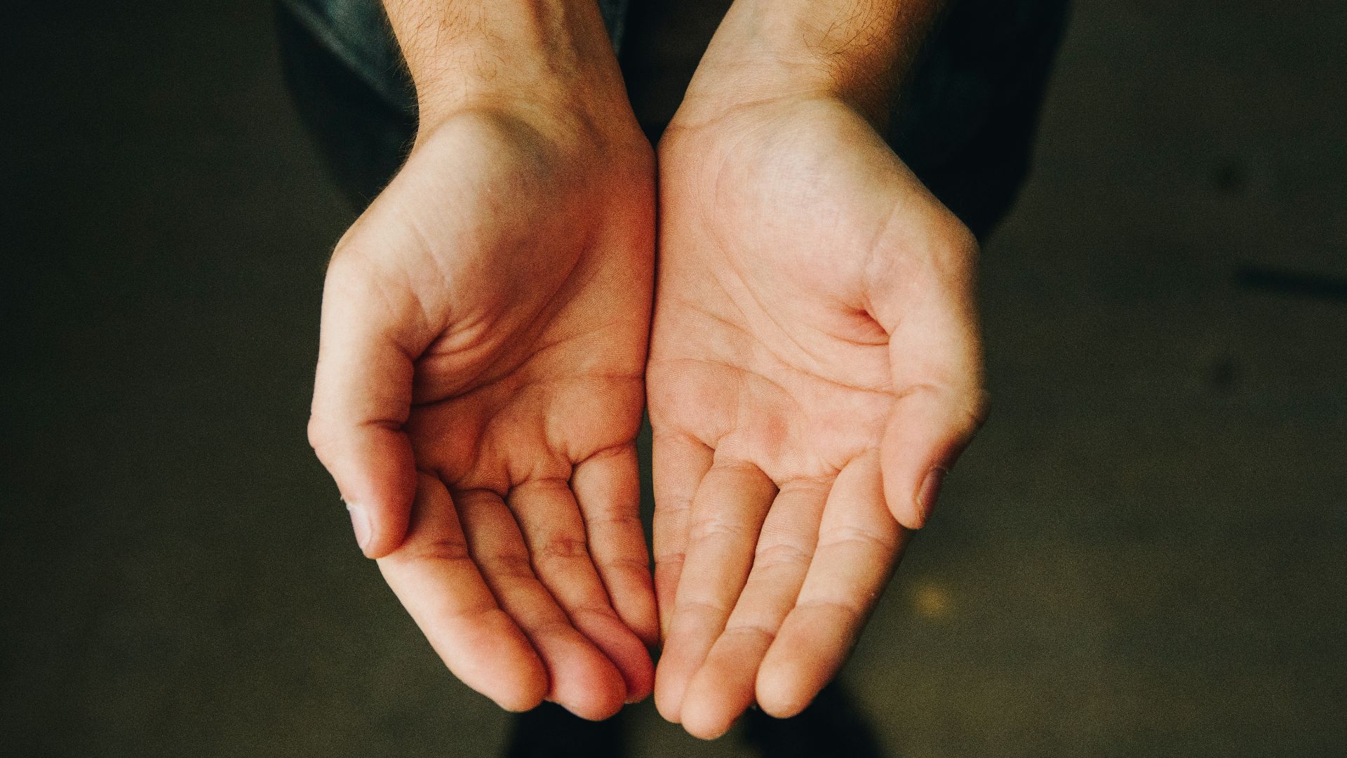 9. Vous remarquez qu'une de vos mains est beaucoup plus faible