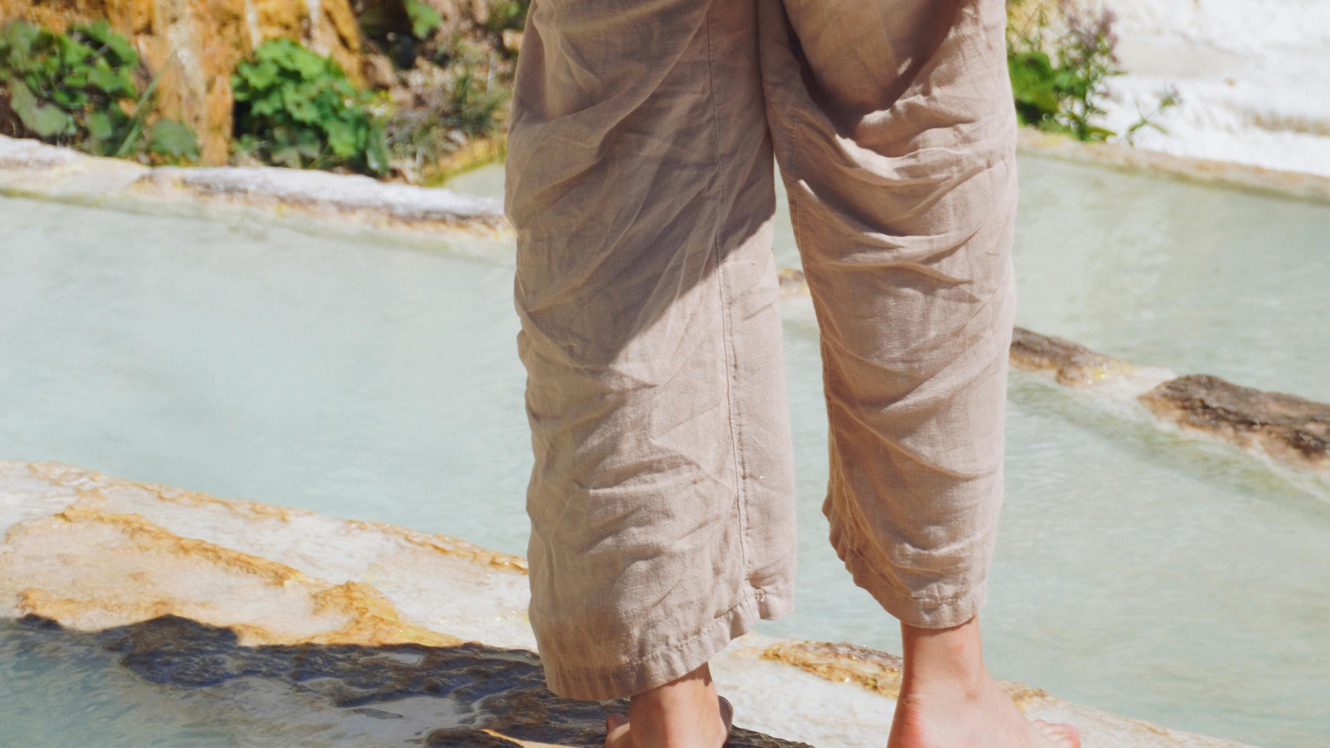 2. Pantalon large en lin