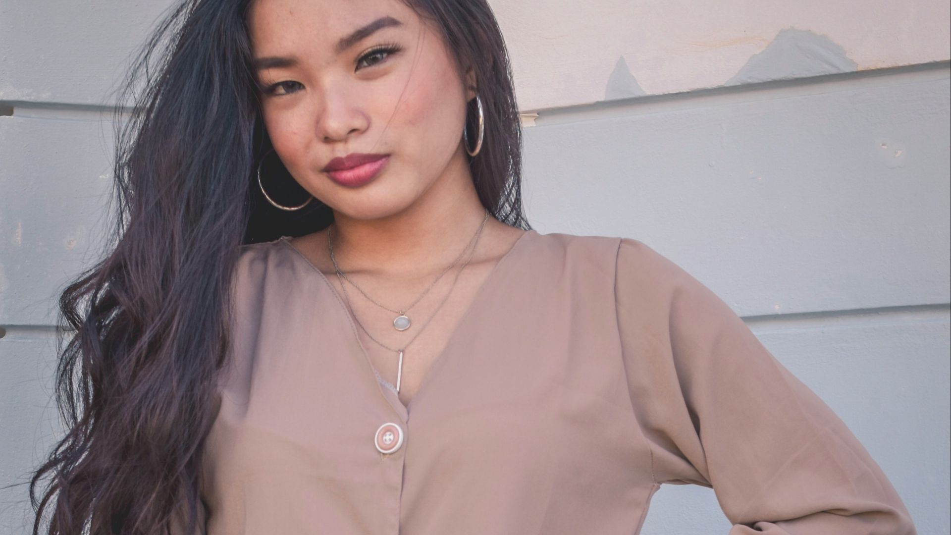 2. Chemises oversize à boutons