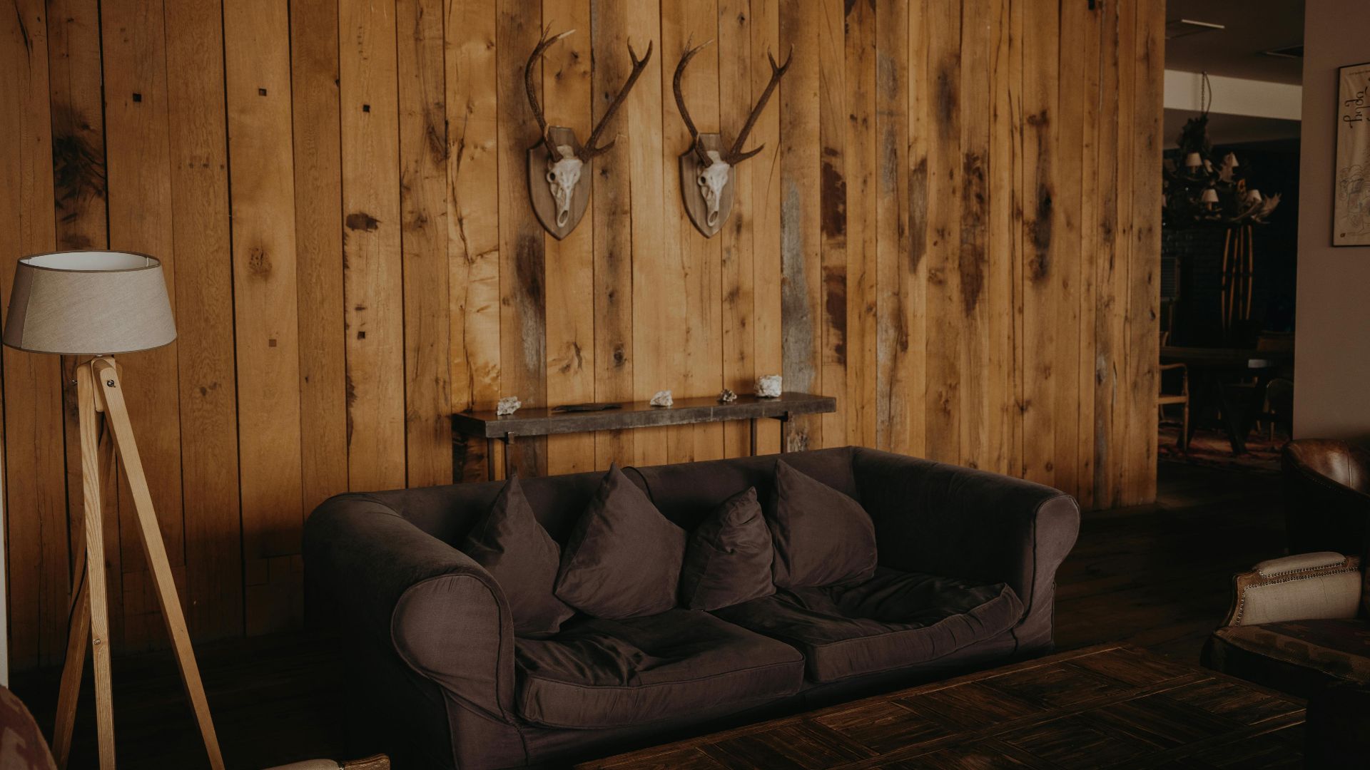 7. Trop de bois foncé d'un seul coup