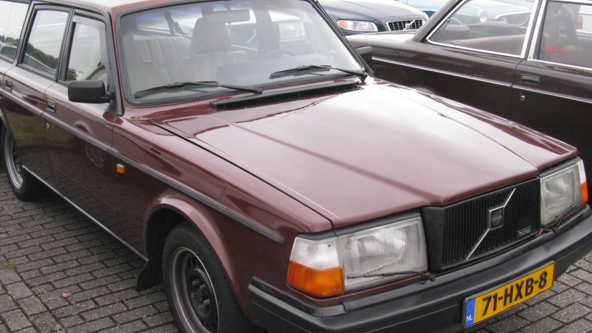6. Volvo 240 Turbo break