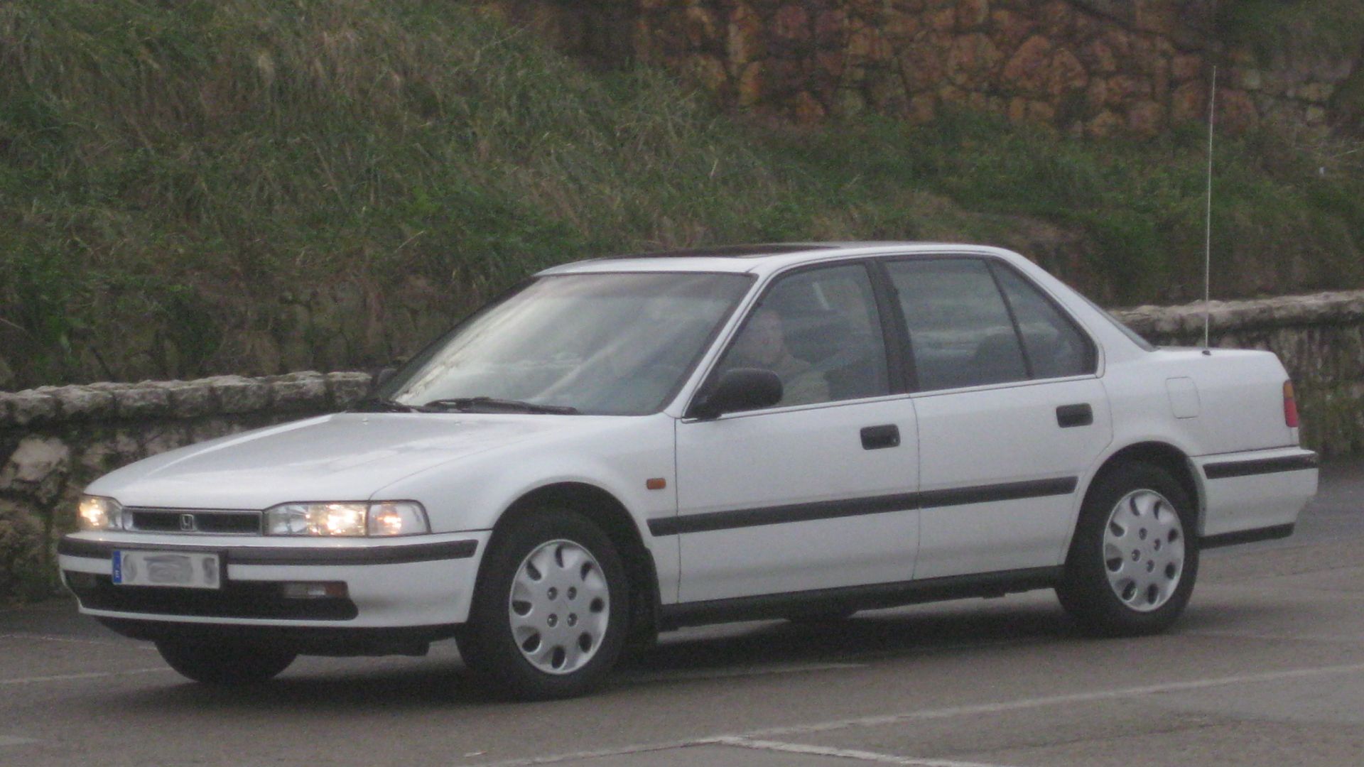 2. Honda Accord (1990-2002)