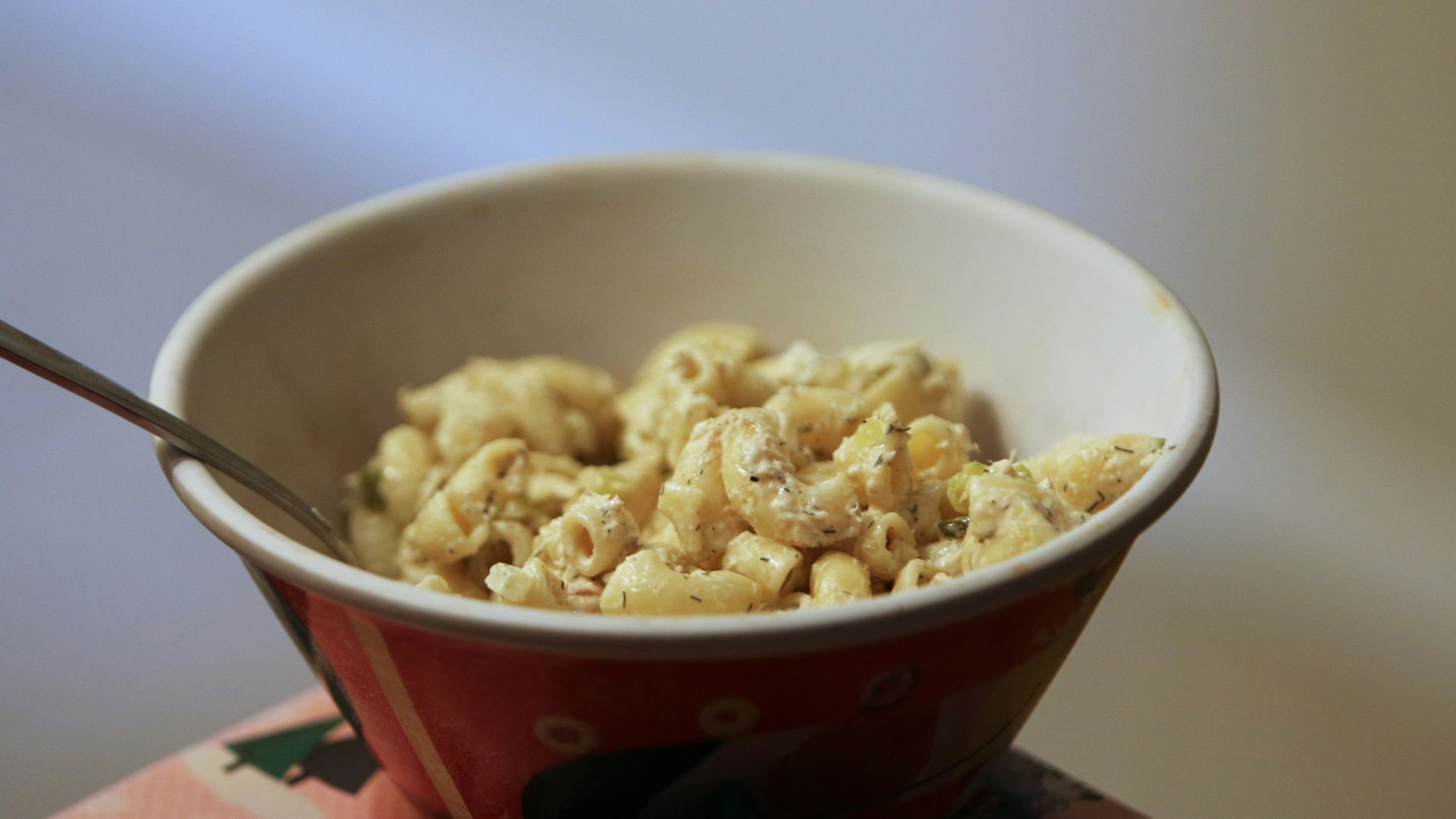 2. Transformez votre salade de macaronis en un accompagnement digne d'un dîner
