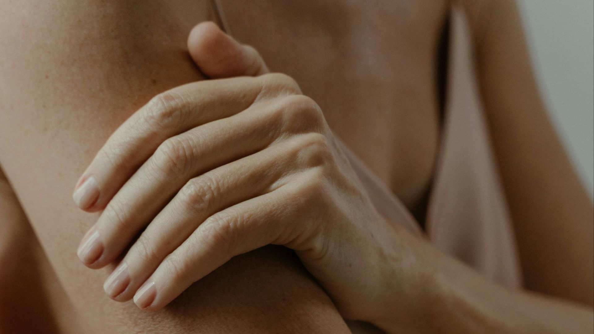 16. Vous avez mal aux bras à force de vous tenir à la rampe