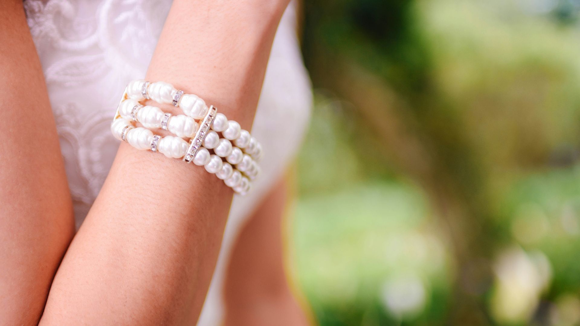 4. Bracelets à larges maillons