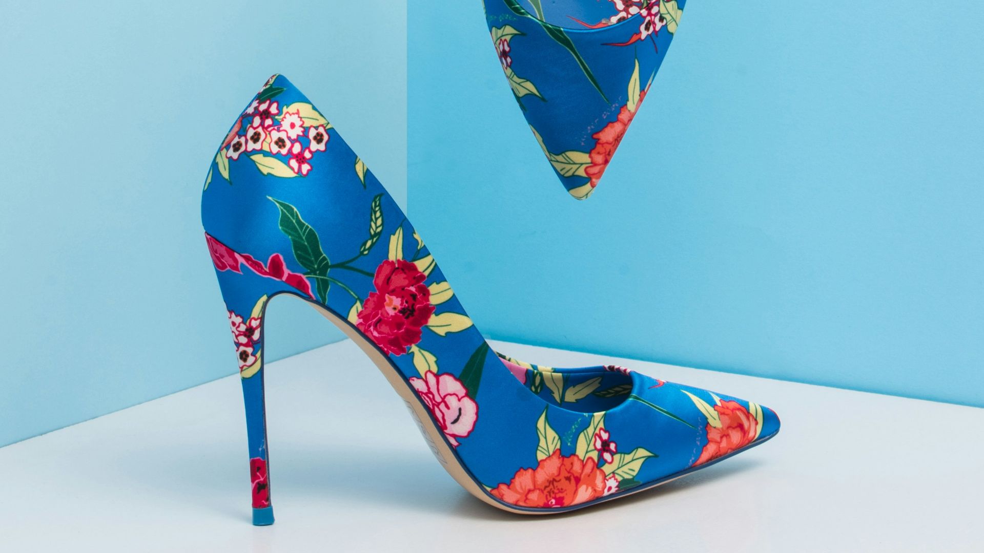16. De jolis pieds