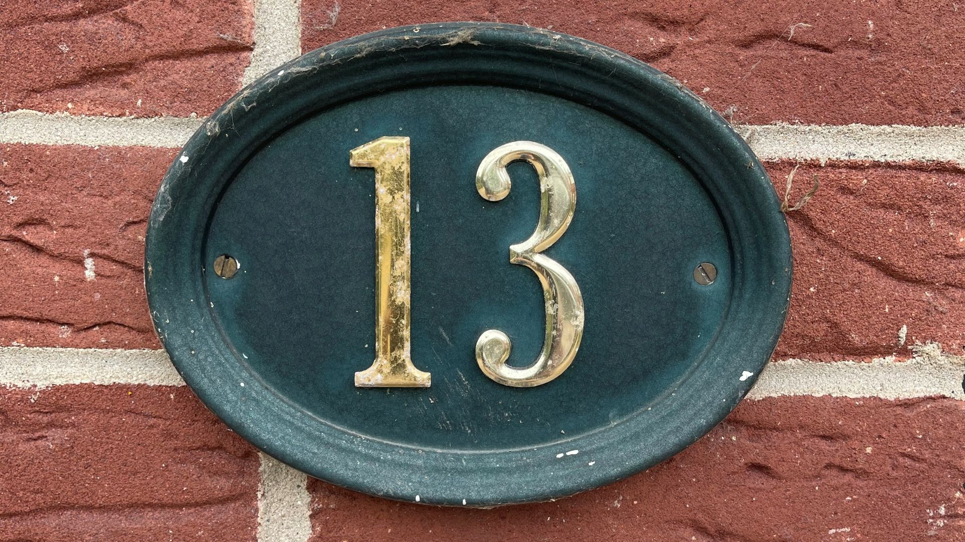 12. Considérer le chiffre 13 comme un chiffre malchanceux