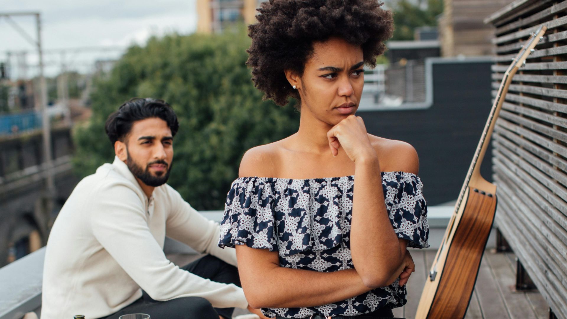 13. Faire la tête au lieu d'exprimer ce dont on a besoin