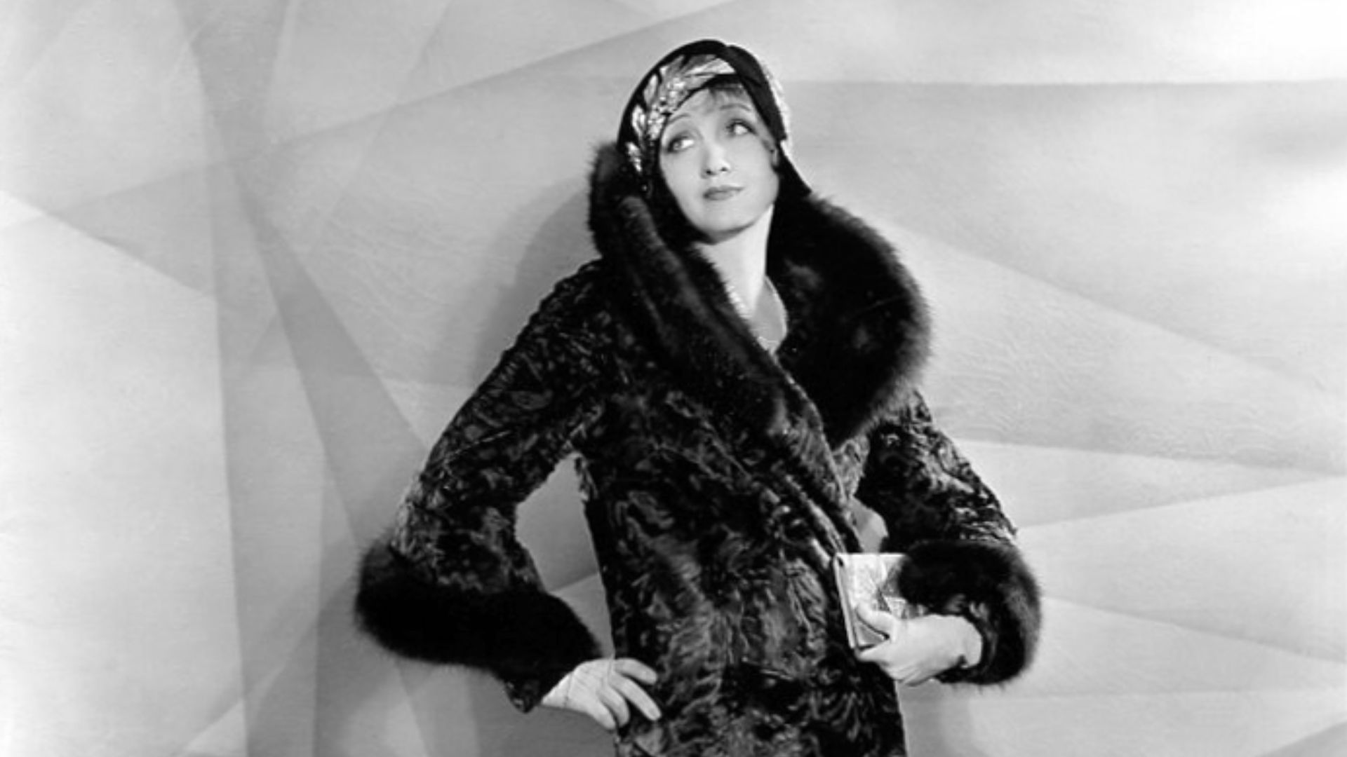 9. Hedda Hopper et Ingrid Bergman