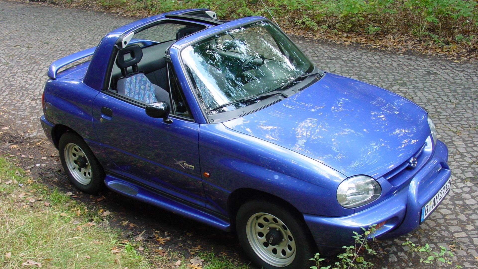 18. Suzuki X-90