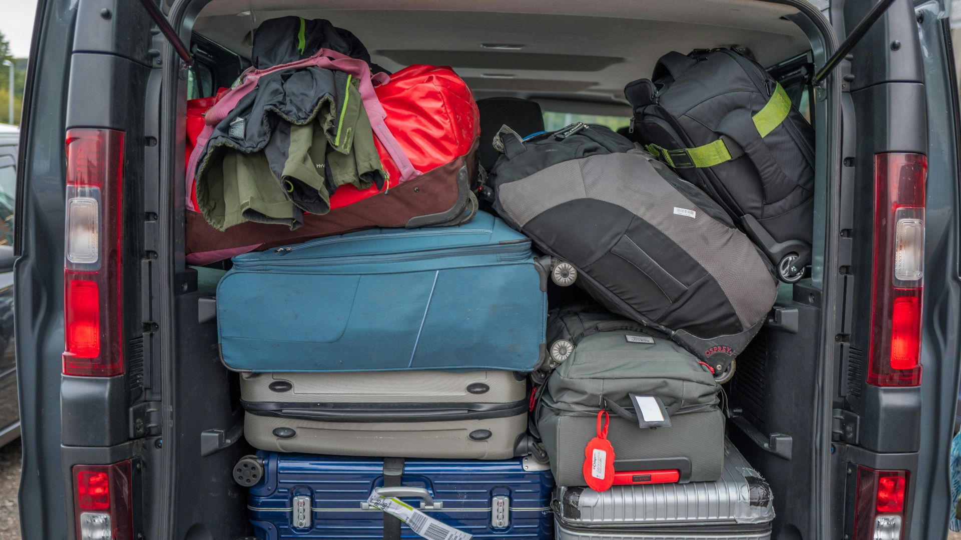 15. Ne pas attacher correctement ses bagages