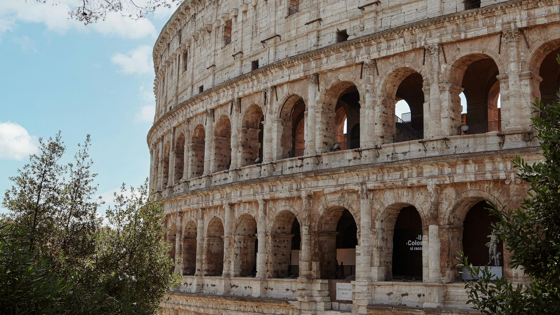 20. Les Romains de l'Antiquité utilisaient des vomitoires pour manger davantage
