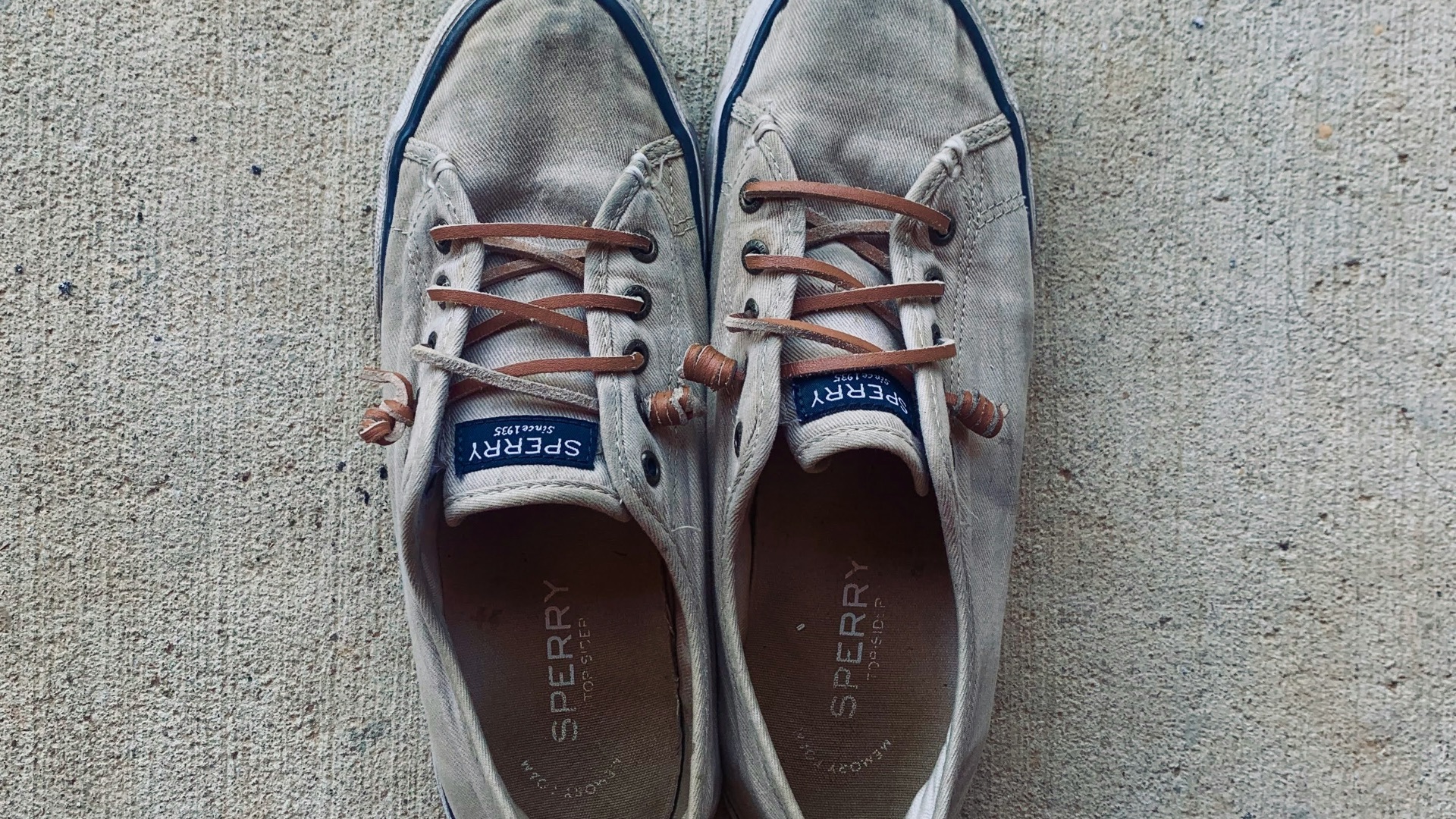 3. Chaussures usées