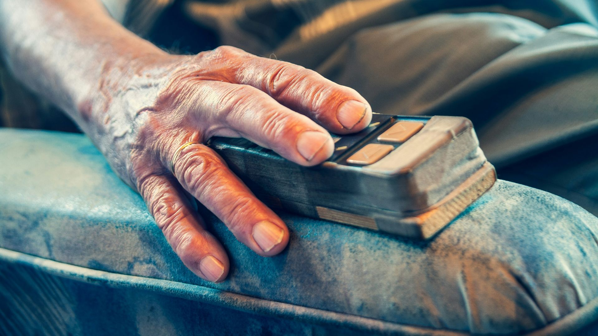 15. Devenir un tyran permanent de la télécommande
