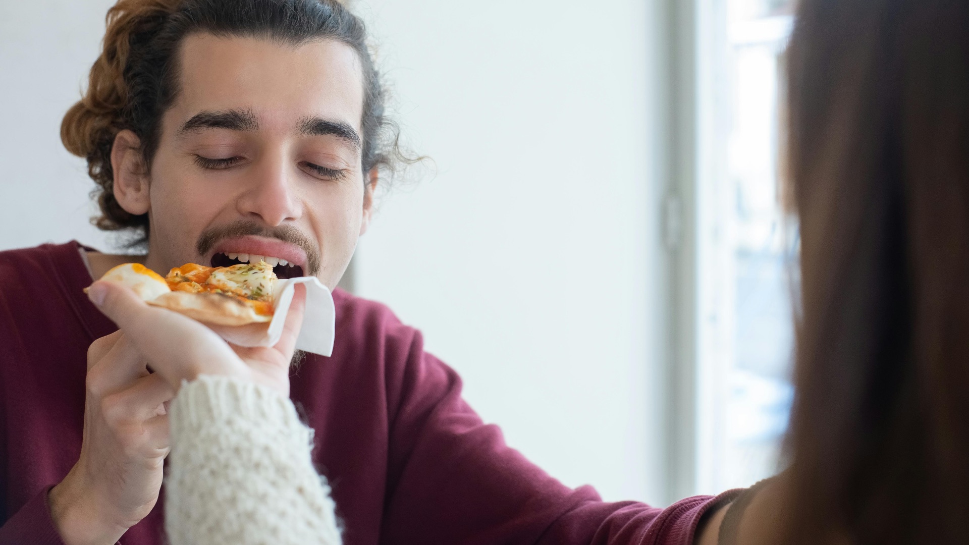7. La pression sociale peut influencer vos choix alimentaires