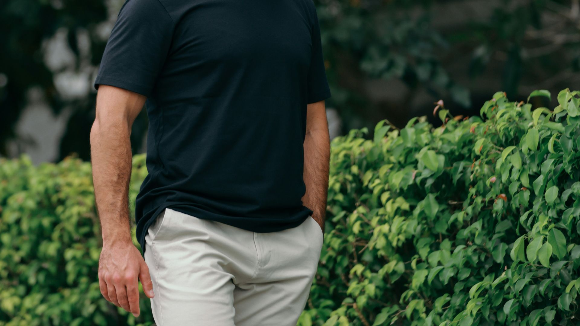 19. T-shirt basique et short ajusté