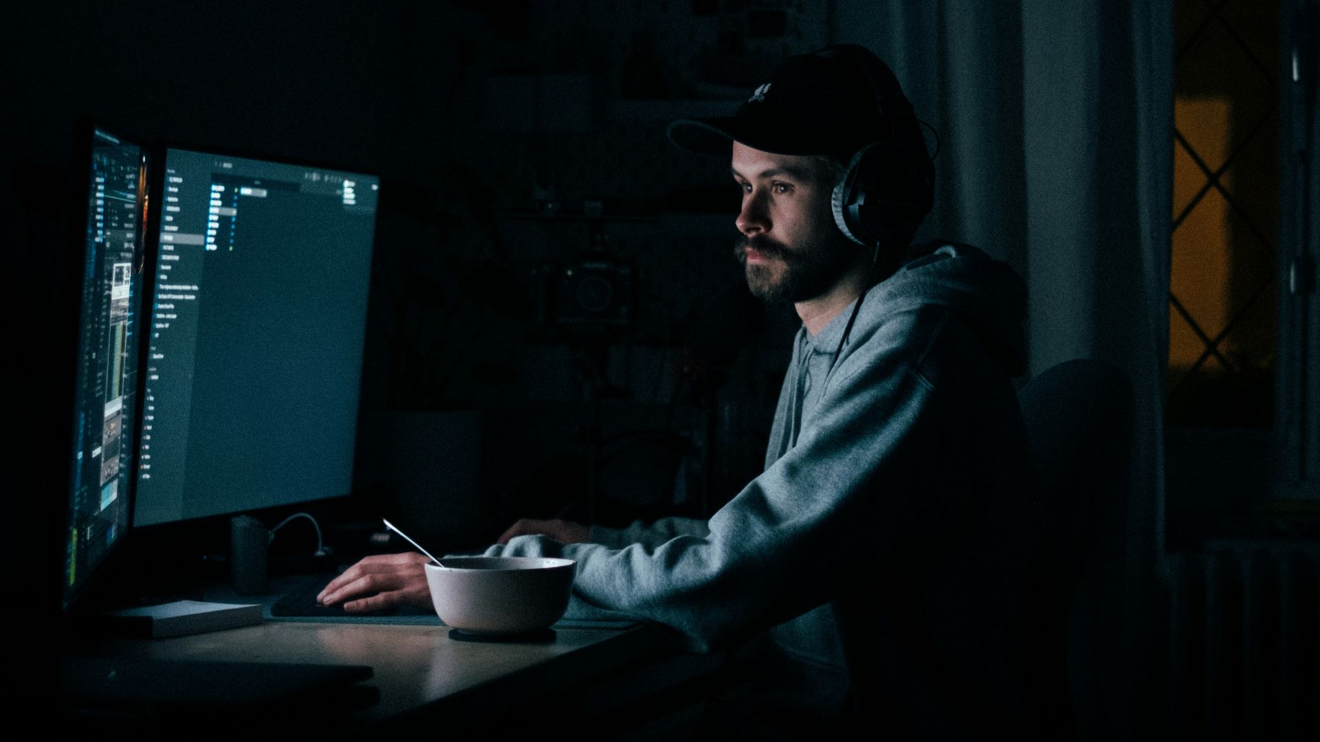 1. On ne sait jamais vraiment quand la journée se termine