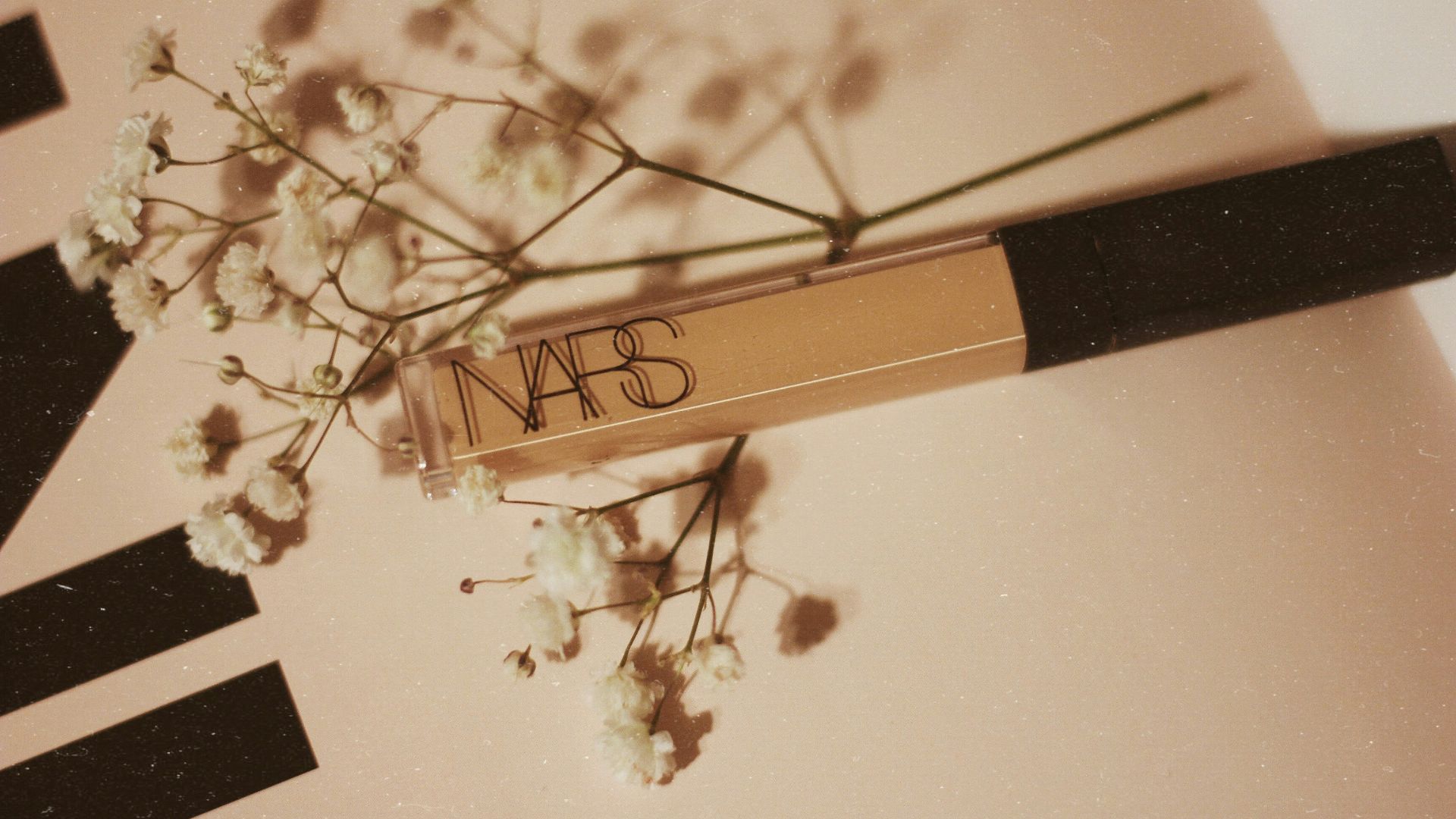 16. Retouchez le fond de teint autour du nez et de la bouche