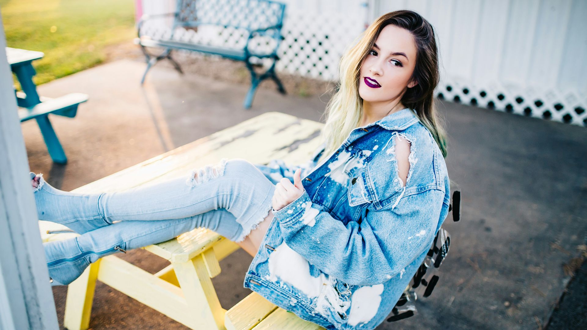 4. Le total look denim revisité