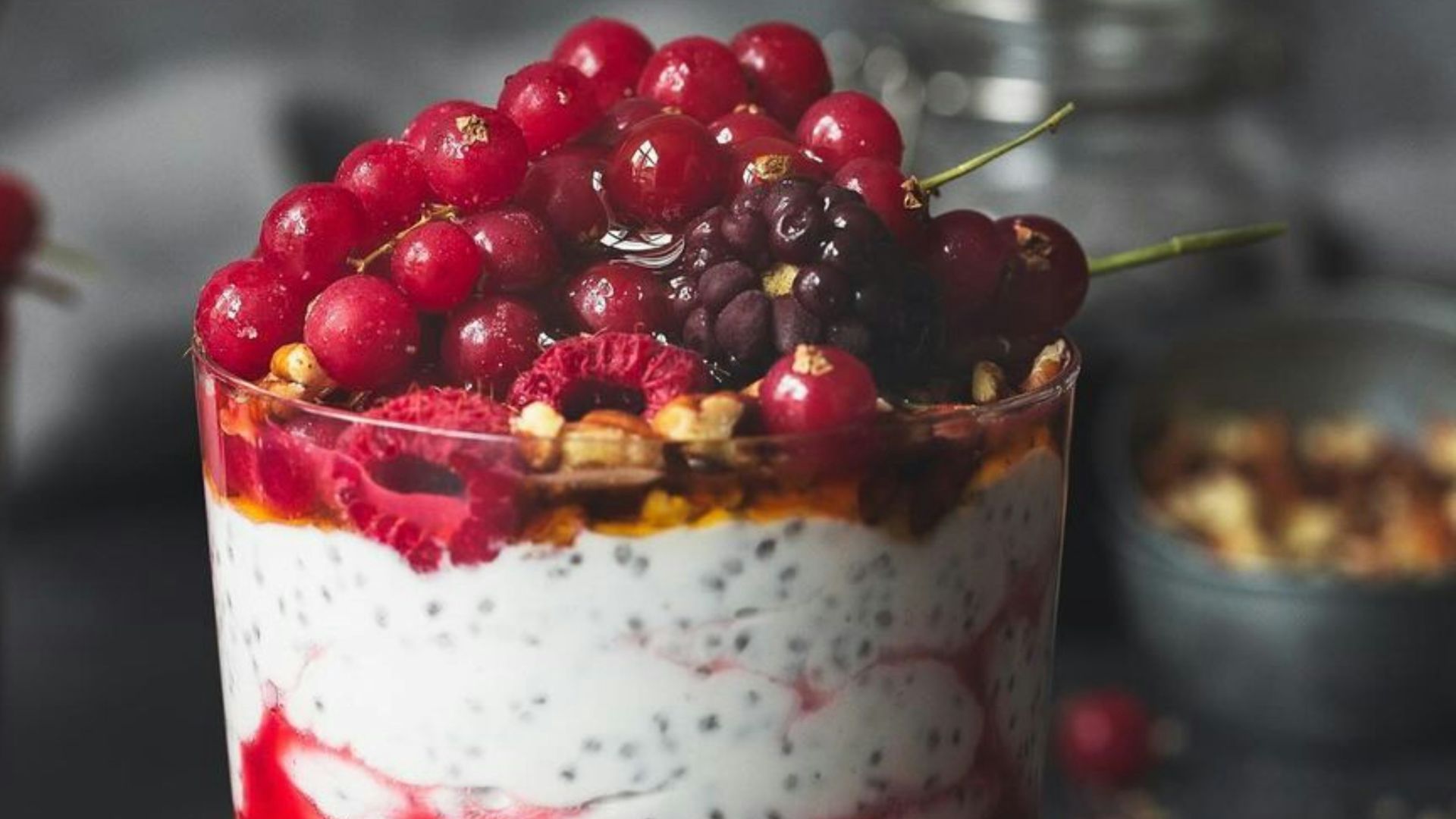 19. Parfait aux graines de chia et aux fruits