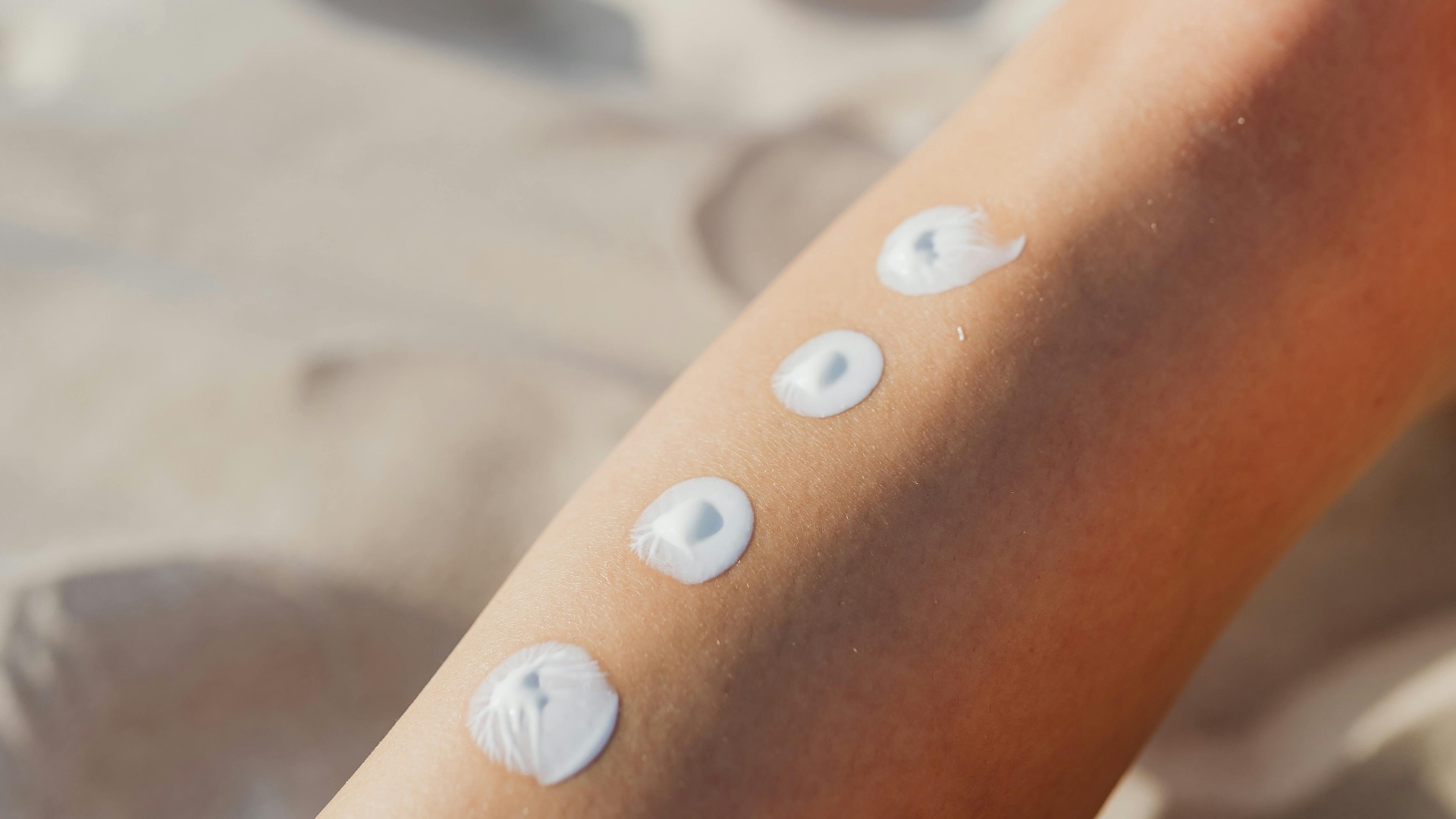 10. Intégrez la crème solaire à votre routine après-rasage